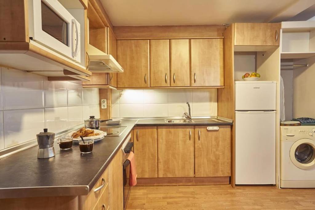 Bebarceloner Sant Andreu Apartments - 1 Bedroom Buitenkant foto
